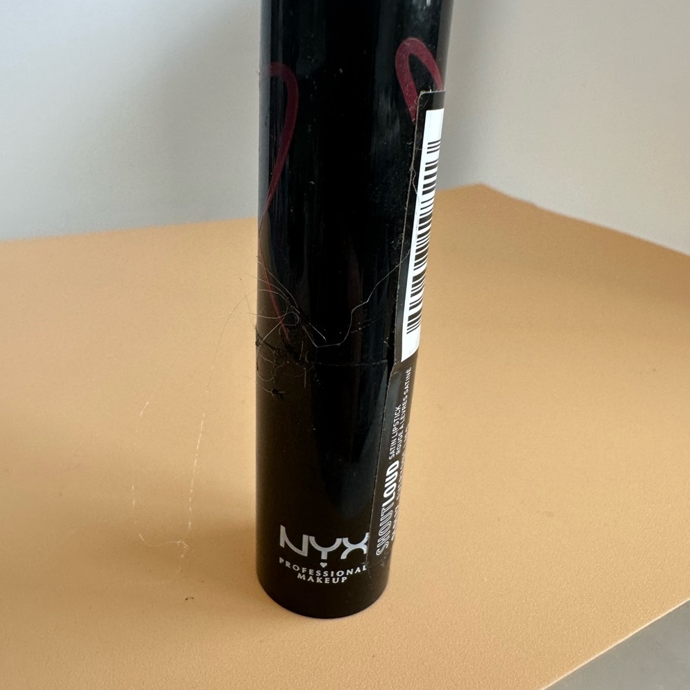🩷5/$10 NYX Lipstick Everyone Lies - Picture 2 of 5